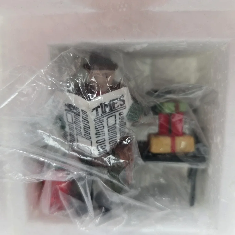 Dept. 56 Rest Ye Merry Gentleman Retired 2002 Christmas in the City 55409 New